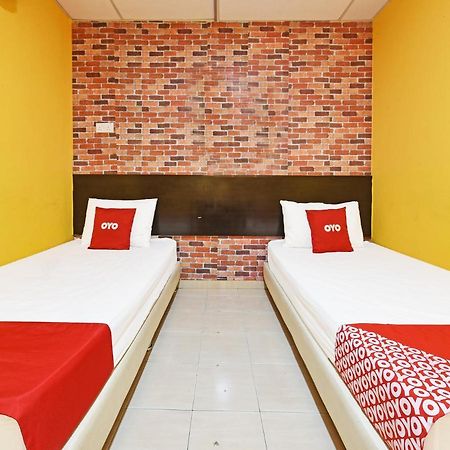 Oyo 90363 Nyamanya Inn Kuantan Exteriér fotografie