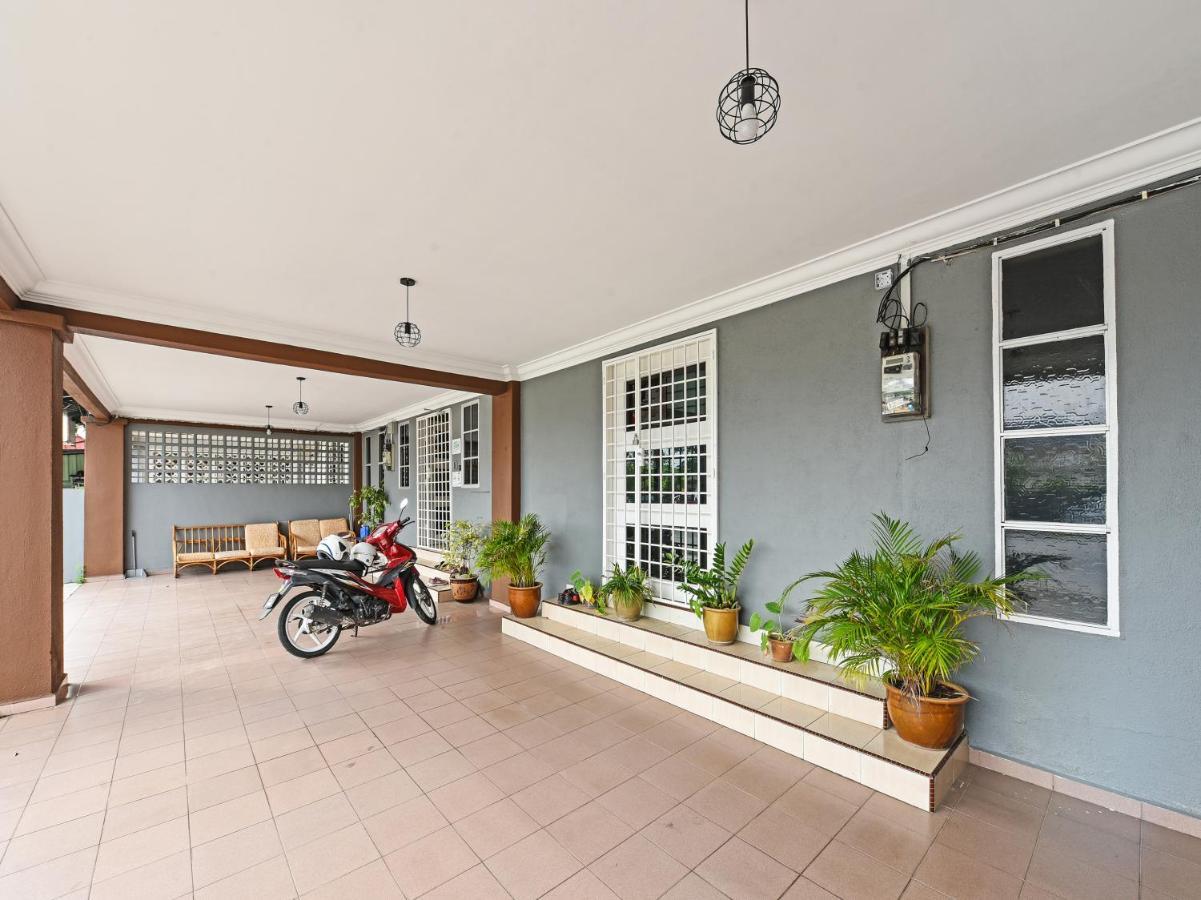 Oyo 90363 Nyamanya Inn Kuantan Exteriér fotografie
