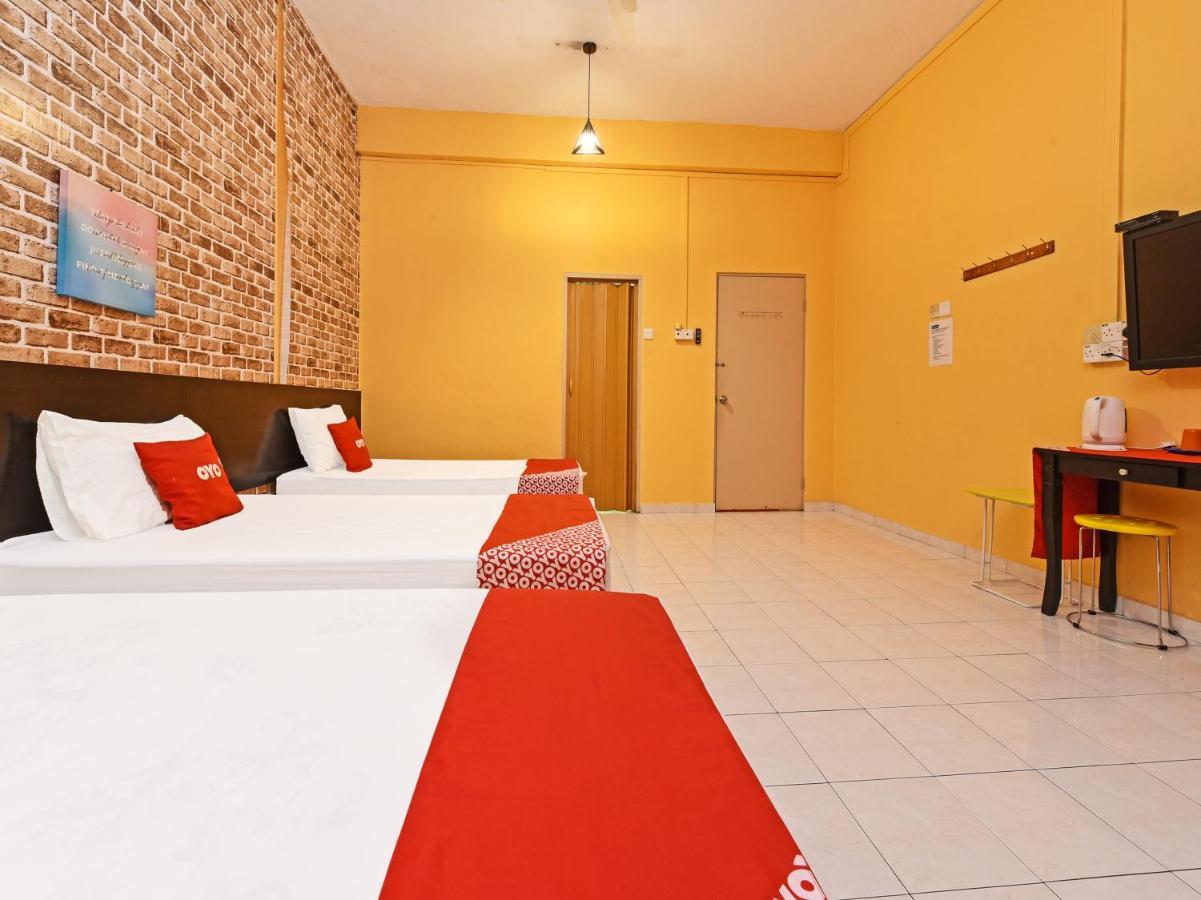 Oyo 90363 Nyamanya Inn Kuantan Exteriér fotografie